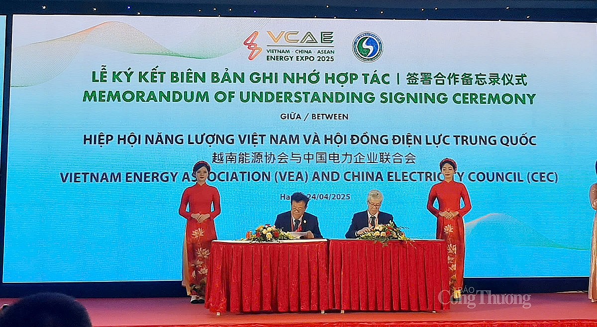 Lễ ký kết hợp tác ghi nhớ (MOU) giữa các bên: VEA, CEC và các tập đoàn, doanh nghiệp của Việt Nam - Trung Quốc - ASEAN