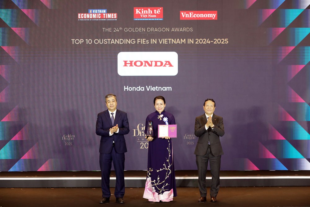 Honda Việt Nam nhận giải thưởng Rồng Vàng 2025: Hướng trọng tâm vào phát triển xanh Honda Việt Nam nhận giải thưởng Rồng Vàng 2025: Hướng trọng tâm vào phát triển xanh