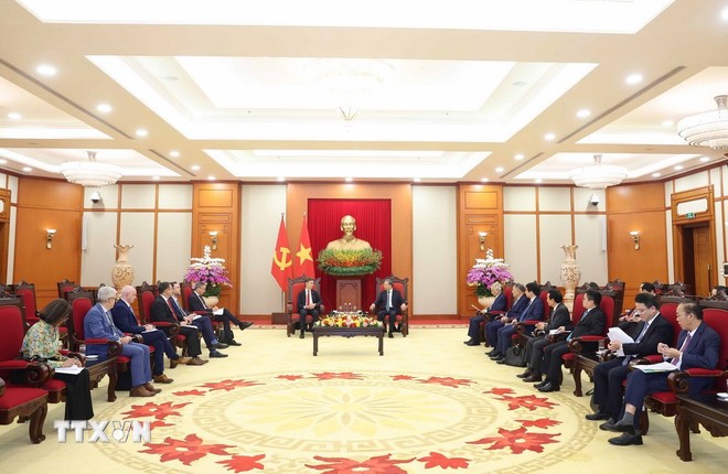 Tổng Bí thư Tô Lâm tiếp Đại sứ, Trưởng Phái đoàn Liên minh châu Âu (EU) tại Việt Nam Julien Guerrier. Ảnh: TTXVN Tổng Bí thư Tô Lâm tiếp Đại sứ, Trưởng Phái đoàn Liên minh châu Âu (EU) tại Việt Nam Julien Guerrier. Ảnh: TTXVN