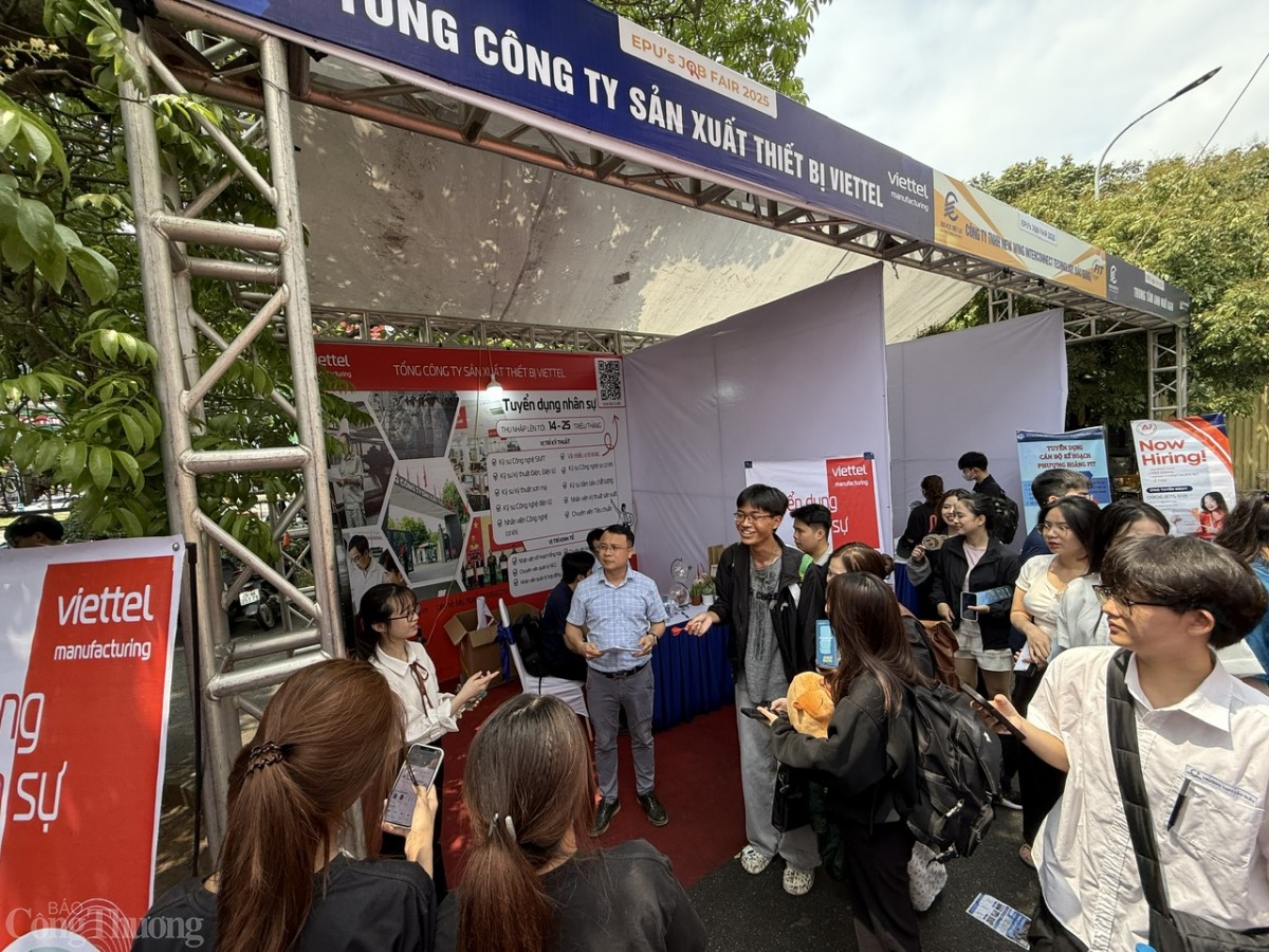 Doanh nghiệp săn ‘kỹ sư tương lai’ tại Đại học Điện lực Doanh nghiệp săn ‘kỹ sư tương lai’ tại Đại học Điện lực