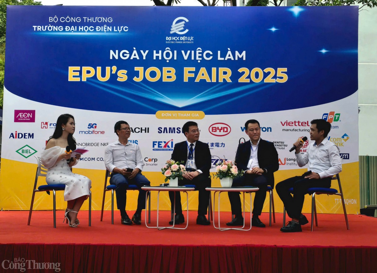 Doanh nghiệp săn ‘kỹ sư tương lai’ tại Đại học Điện lực Doanh nghiệp săn ‘kỹ sư tương lai’ tại Đại học Điện lực