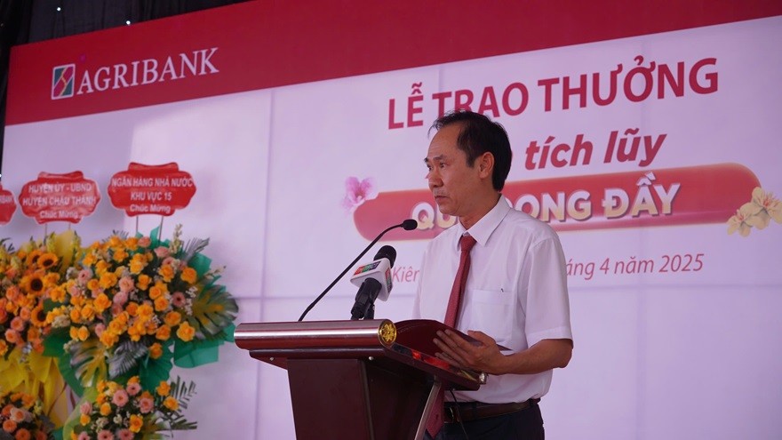 Agribank trao giải đặc biệt chương trình tiết kiệm dự thưởng “Xuân tích lũy - Quỹ đong đầy”