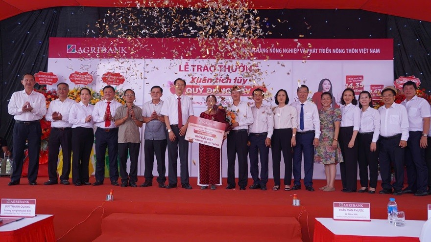 Agribank trao giải đặc biệt chương trình tiết kiệm dự thưởng “Xuân tích lũy - Quỹ đong đầy”