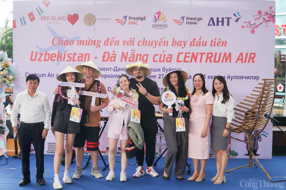 Thành phố Đà Nẵng chào đón chuyến bay đầu tiên đến từ Tashkent (Uzbekistan) Thành phố Đà Nẵng chào đón chuyến bay đầu tiên đến từ Tashkent (Uzbekistan)