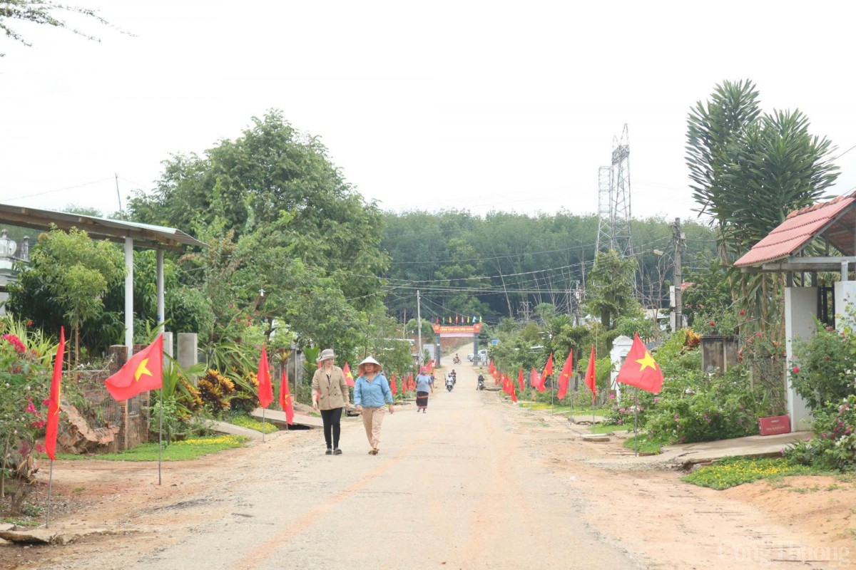 đồng bào dân tộc thiểu số