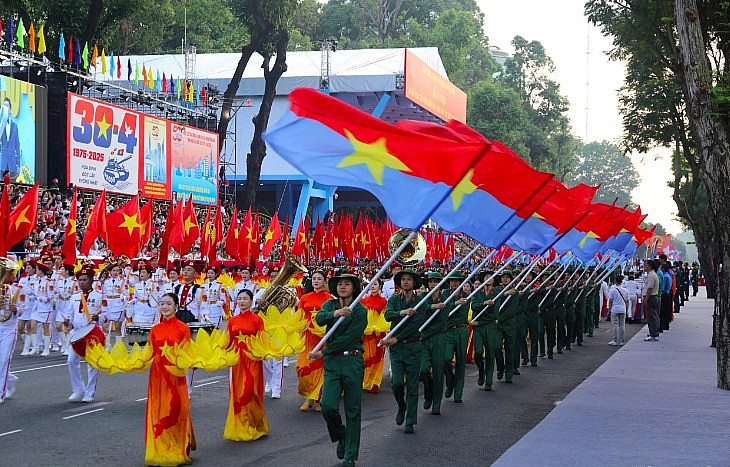 50 năm giải phóng miền Nam: Nhắc nhớ để bớt đi những tiếng nói lạc lõng, ích kỷ 50 năm giải phóng miền Nam: Nhắc nhớ để bớt đi những tiếng nói lạc lõng, ích kỷ