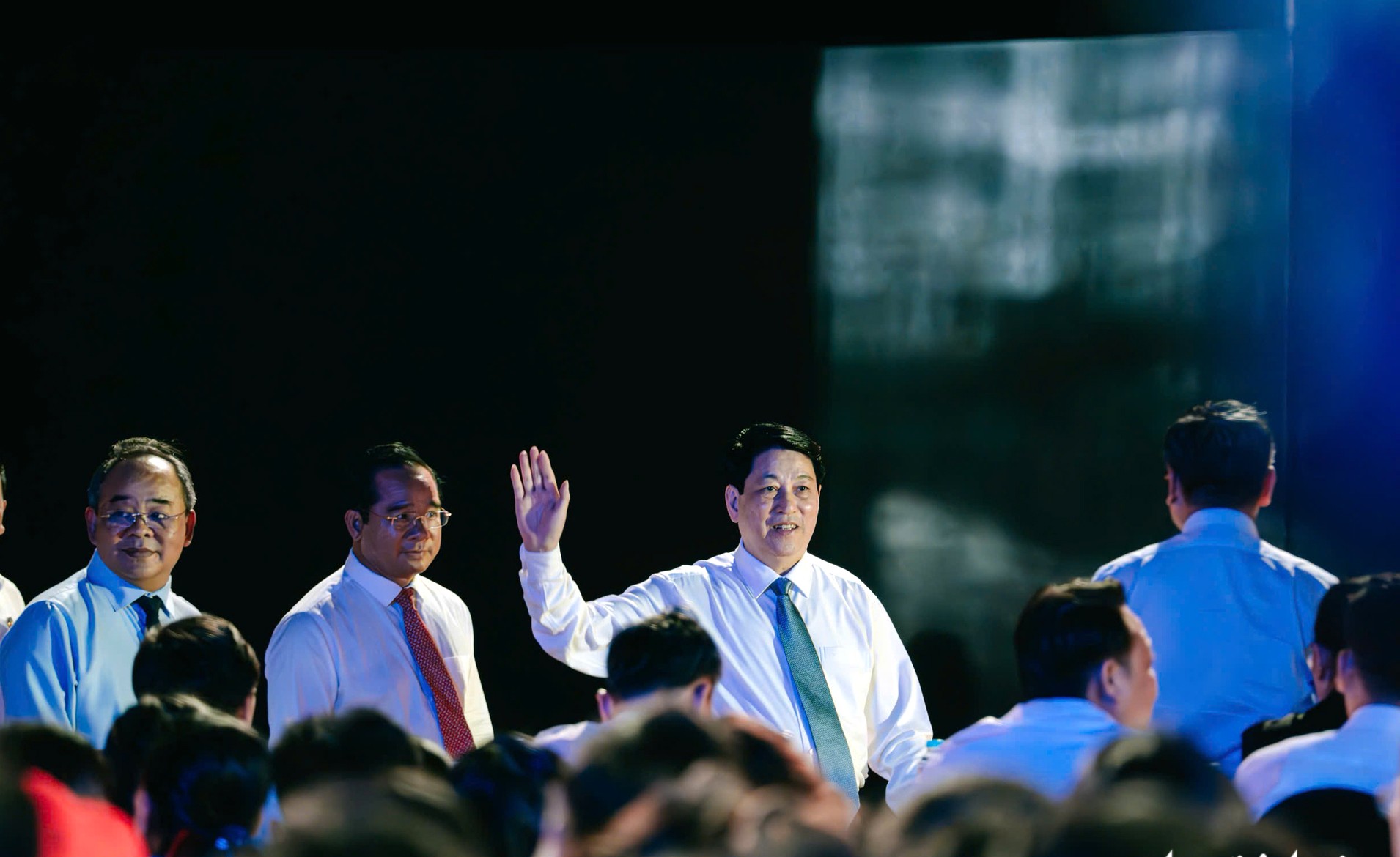 'Vang mãi khúc khải hoàn' - thông điệp về tự hào về