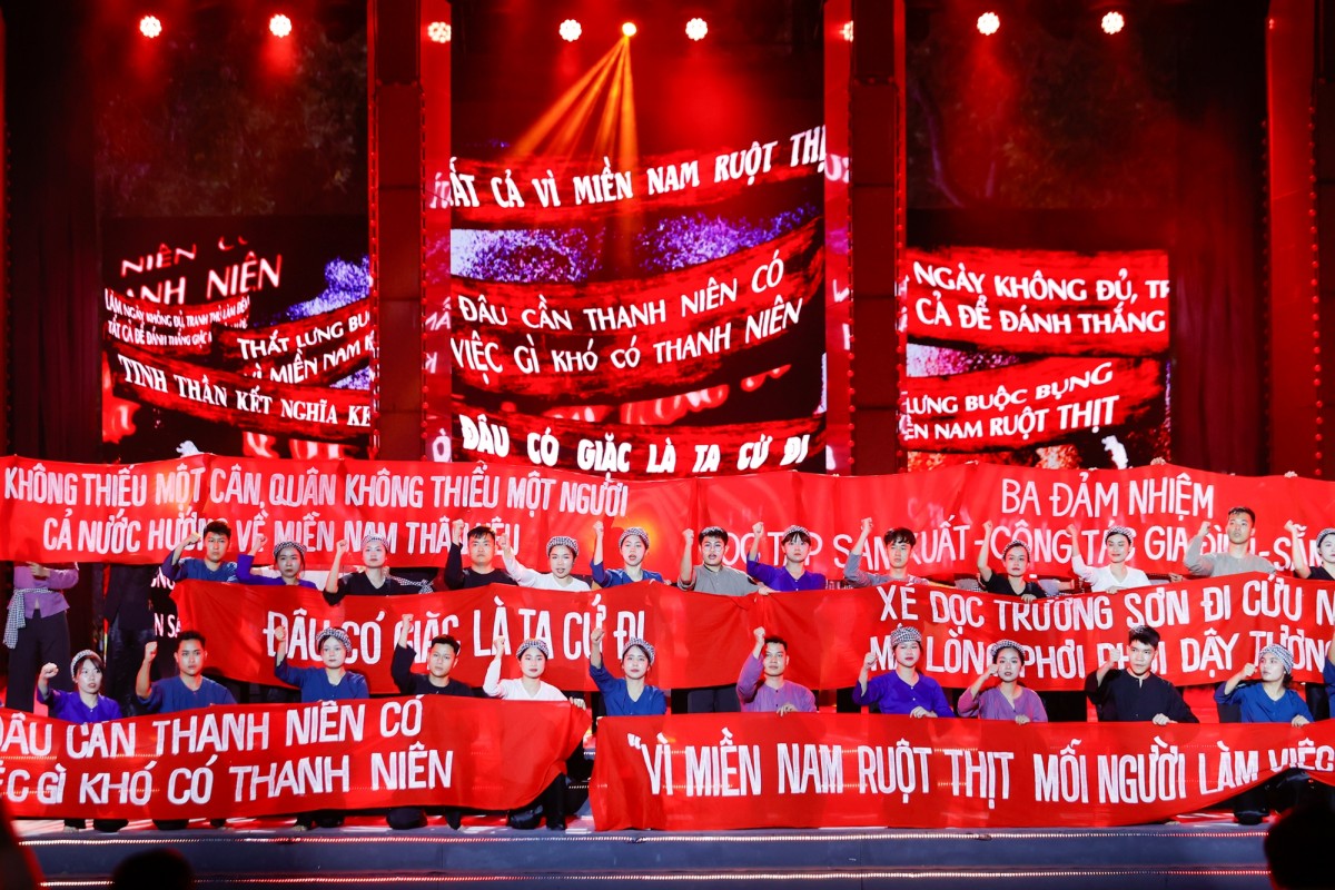 'Vang mãi khúc khải hoàn' - thông điệp về tự hào về