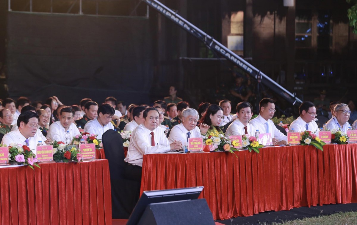 'Vang mãi khúc khải hoàn' - thông điệp về tự hào về