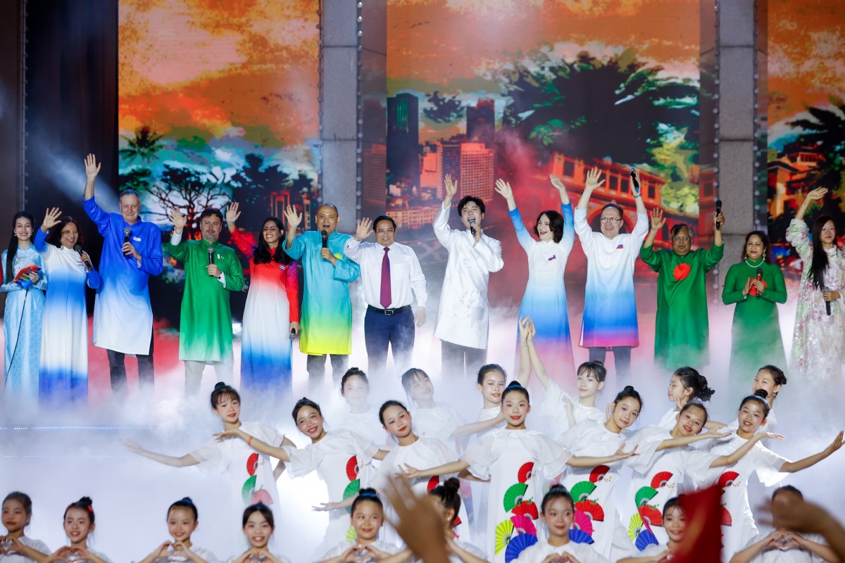 'Vang mãi khúc khải hoàn' - thông điệp về tự hào về