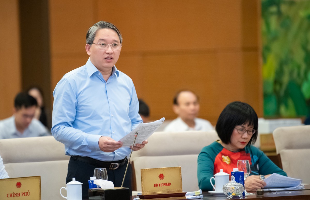 Bộ trưởng Bộ Tư pháp Nguyễn Hải Ninh Bộ trưởng Bộ Tư pháp Nguyễn Hải Ninh