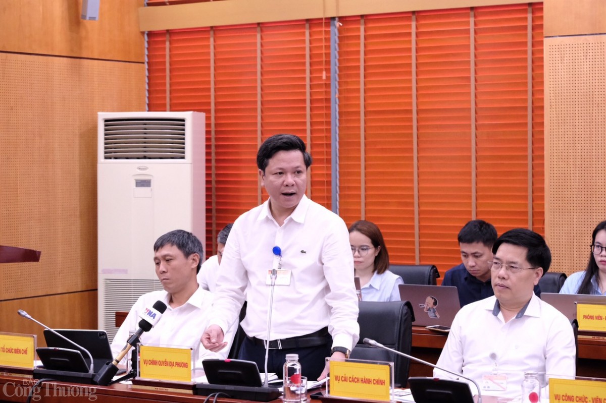 Vụ trưởng Vụ chính quyền địa phương Phan Trung Tuấn