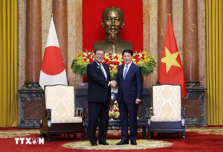 Chủ tịch nước Lương Cường hội kiến Thủ tướng Nhật Bản Ishiba Shigeru. (Ảnh: Lâm Khánh/TTXVN) Chủ tịch nước Lương Cường hội kiến Thủ tướng Nhật Bản Ishiba Shigeru. (Ảnh: Lâm Khánh/TTXVN)