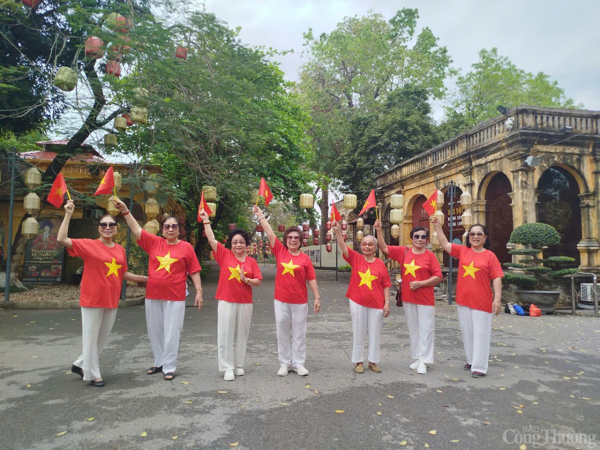 Thời khắc lịch sử đi đến con đường thống nhất đất nước