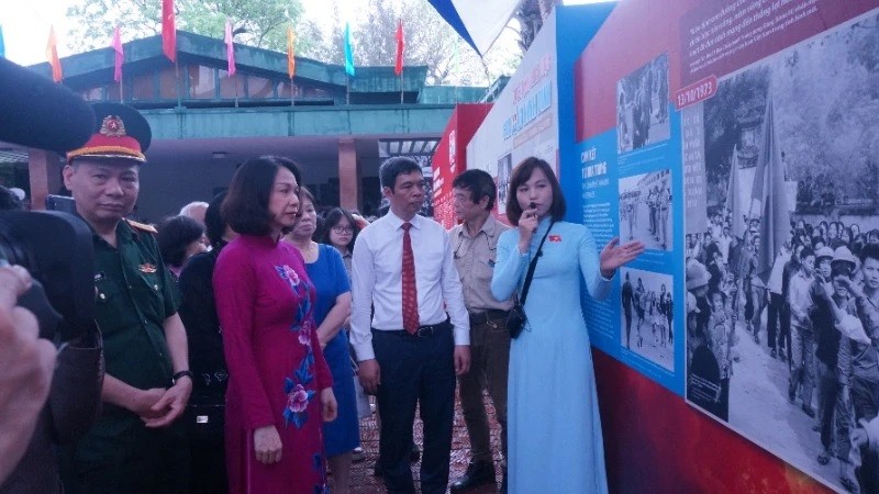 Thời khắc lịch sử đi đến con đường thống nhất đất nước