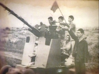 Phát triển công nghiệp thời chiến: Xây nền kinh tế, chi viện tiền tuyến