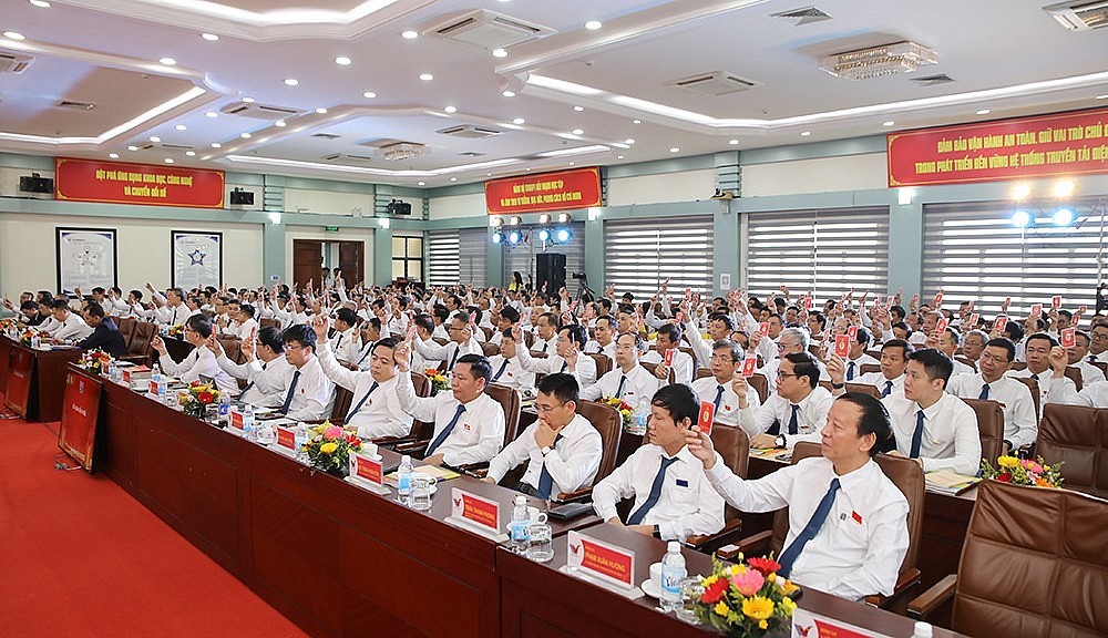 Giữ vững 'mạch máu' quốc gia: Đảng bộ EVNNPT bước vào kỳ mới với khí thế mới Giữ vững 'mạch máu' quốc gia: Đảng bộ EVNNPT bước vào kỳ mới với khí thế mới