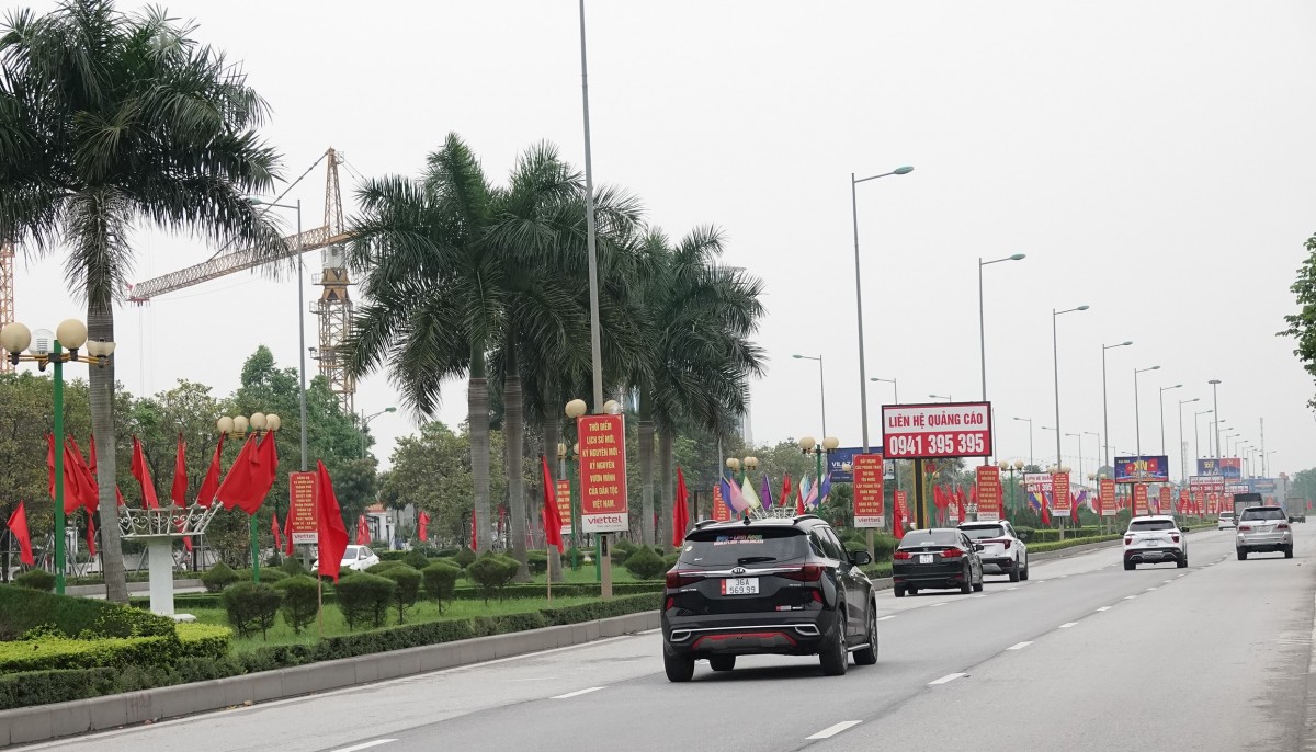 Thanh Hóa rực đỏ cờ hoa chào mừng ngày 30/4