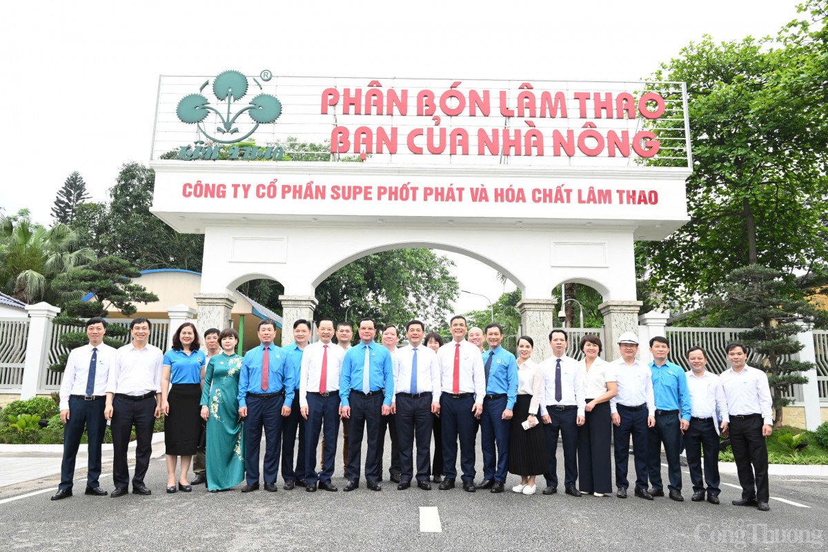 Ngọn lửa ấm của người Công Thương trên đất Tổ Vua Hùng