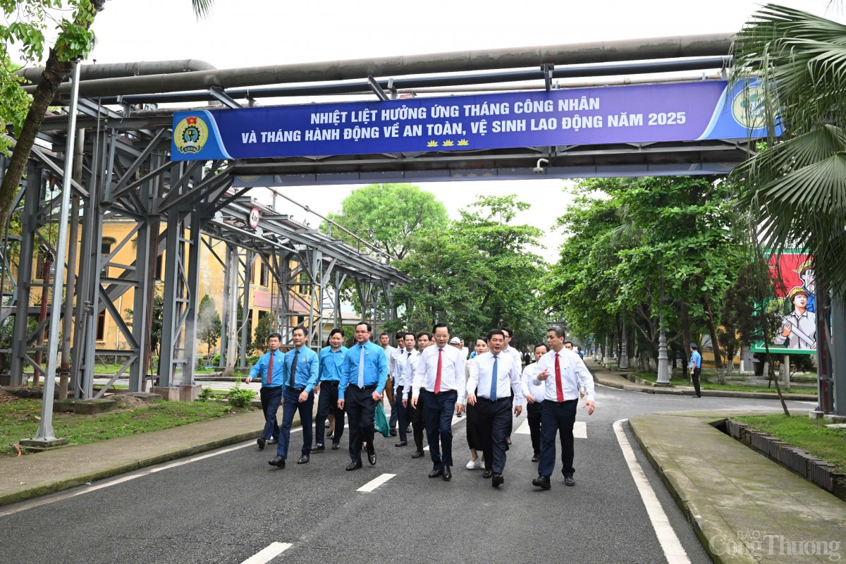 Ngọn lửa ấm của người Công Thương trên đất Tổ Vua Hùng