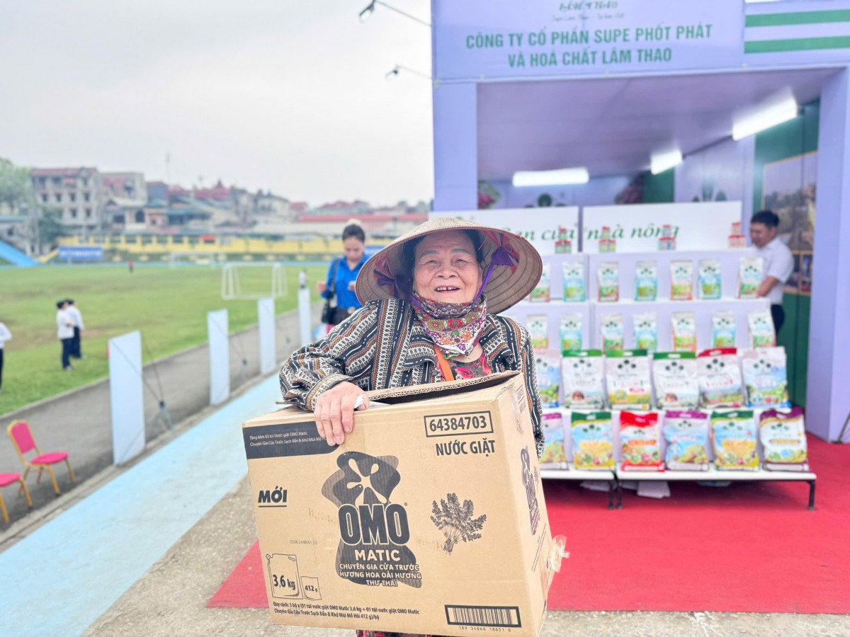 Những hình ảnh đầu tiên của Đoàn Bộ Công Thương trong lễ Những hình ảnh đầu tiên của Đoàn Bộ Công Thương trong lễ