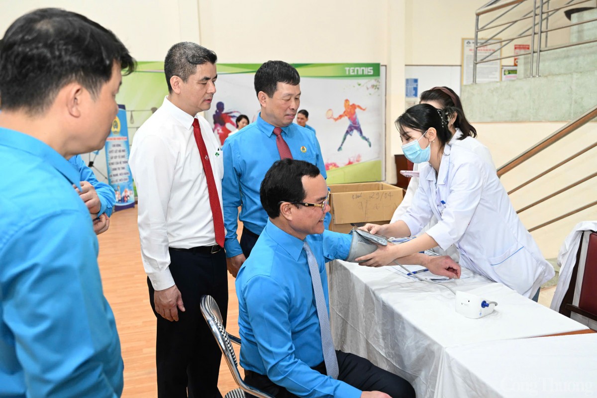 Ngọn lửa ấm của người Công Thương trên đất Tổ Vua Hùng