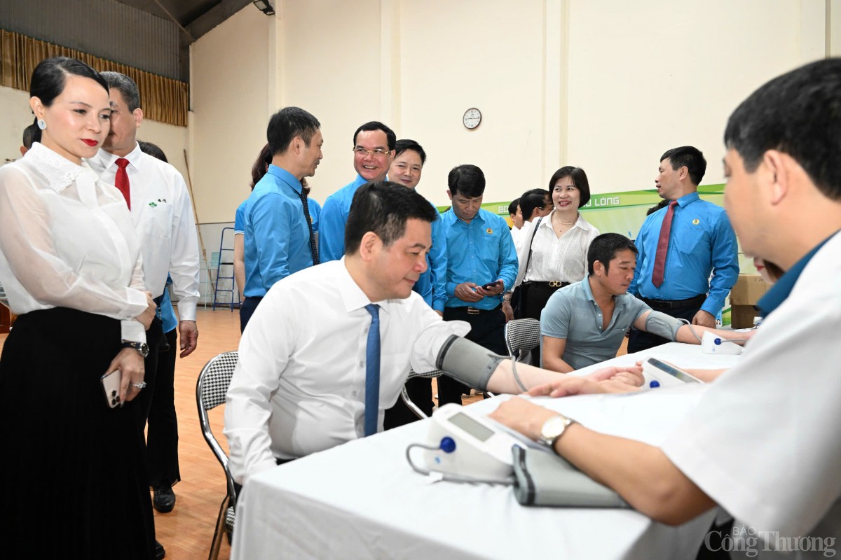 Ngọn lửa ấm của người Công Thương trên đất Tổ Vua Hùng