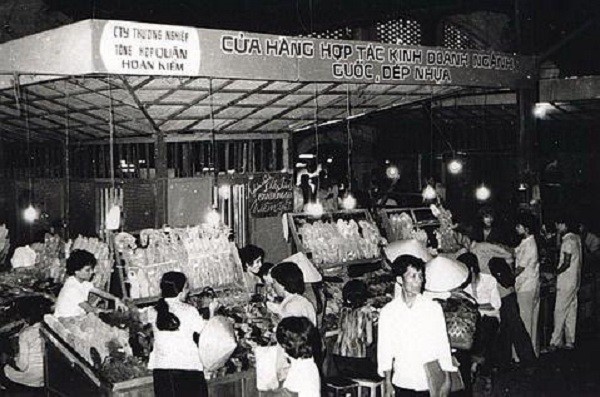 Bài 2 - Tem phiếu và những chuyến tàu 'định mệnh' Bài 2 - Tem phiếu và những chuyến tàu 'định mệnh'