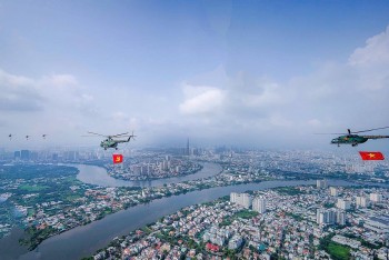 Đại tá dẫn đầu phi đội Su30-MK2 tiết lộ thông điệp bầy chim sắt ‘viết lên trời xanh”