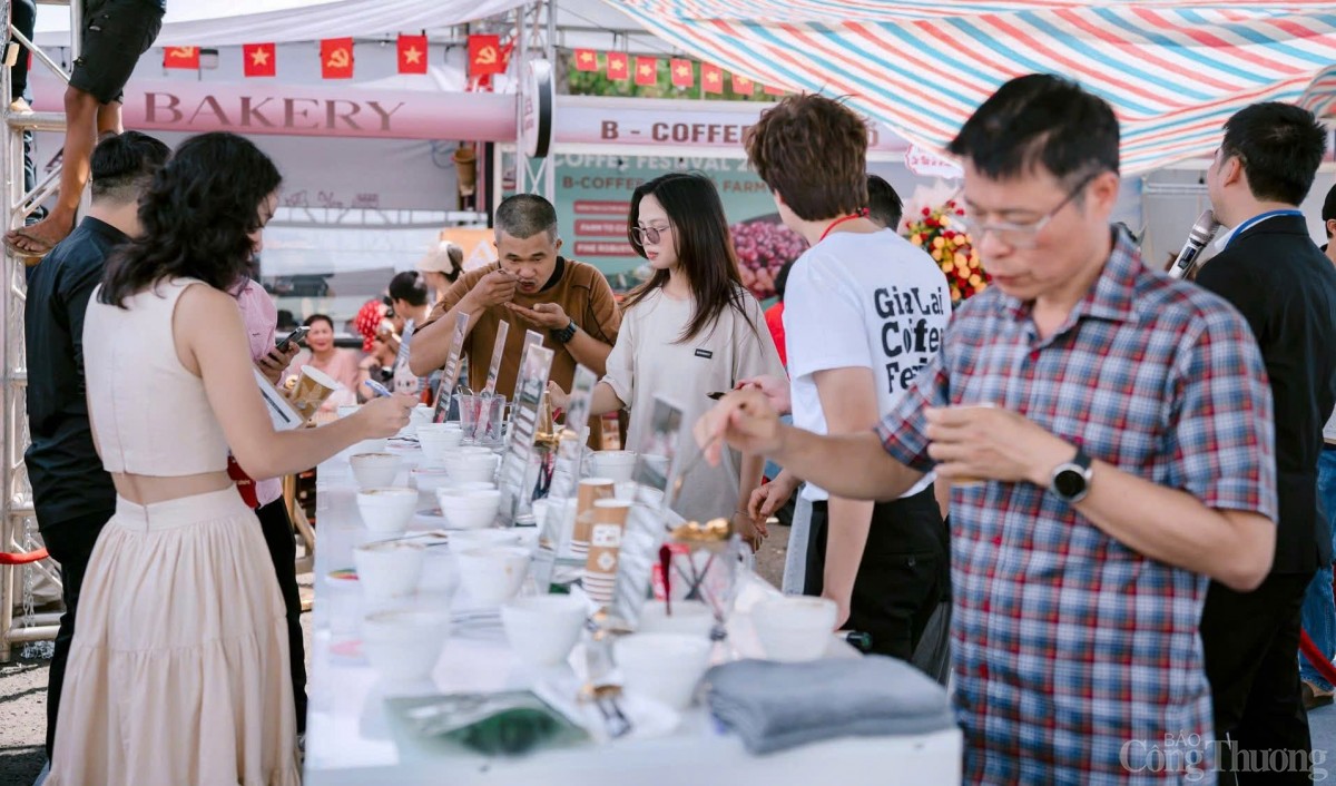 Gia Lai Coffee Festival 2025: Robusta đặc sản chinh phục du khách