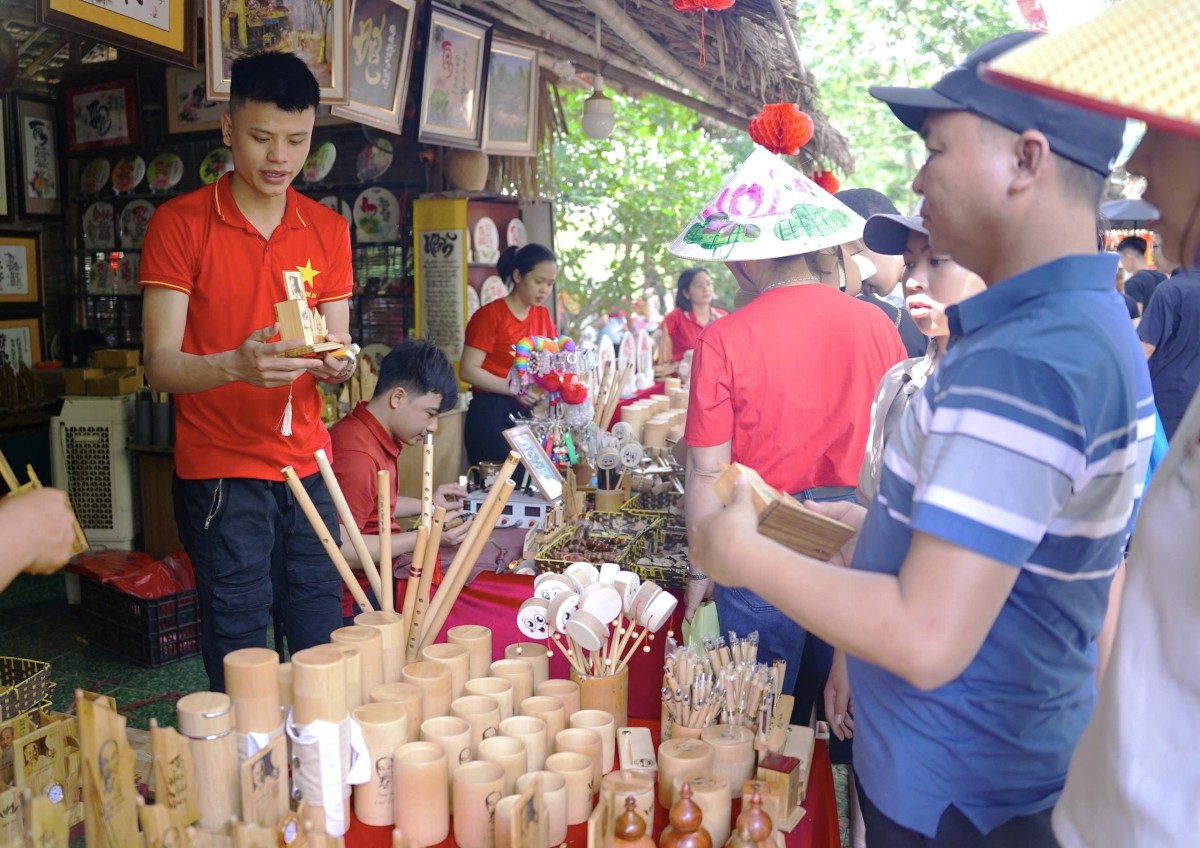 Khu di tích Quốc gia đặc biệt Kim Liên