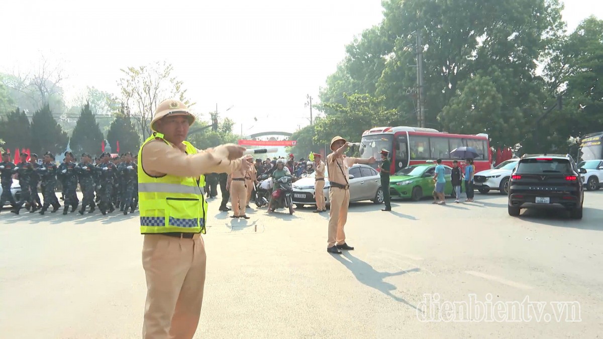 Công an TP.HCM trong bảo vệ an toàn đại lễ 50 năm Công an TP.HCM trong bảo vệ an toàn đại lễ 50 năm
