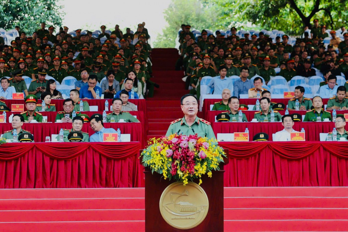 Công an TP.HCM trong bảo vệ an toàn đại lễ 50 năm Công an TP.HCM trong bảo vệ an toàn đại lễ 50 năm