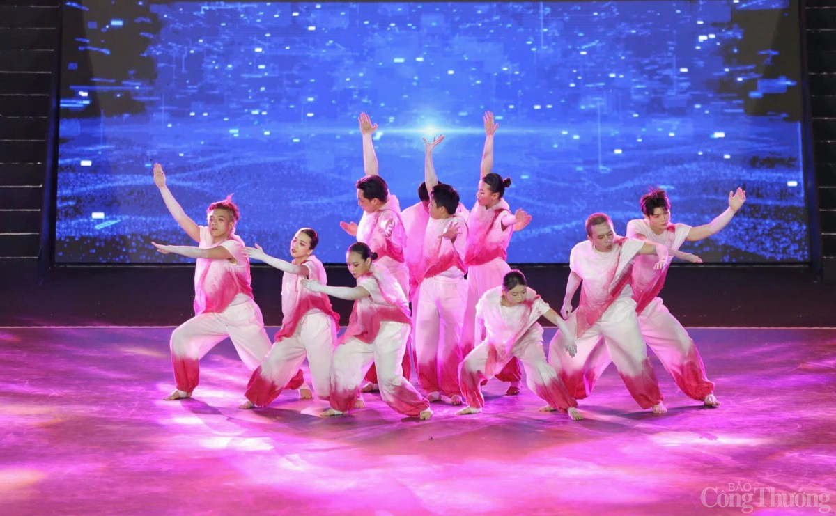 Bùng nổ sắc màu vũ đạo tại Dalat Best Dance Crew 2025