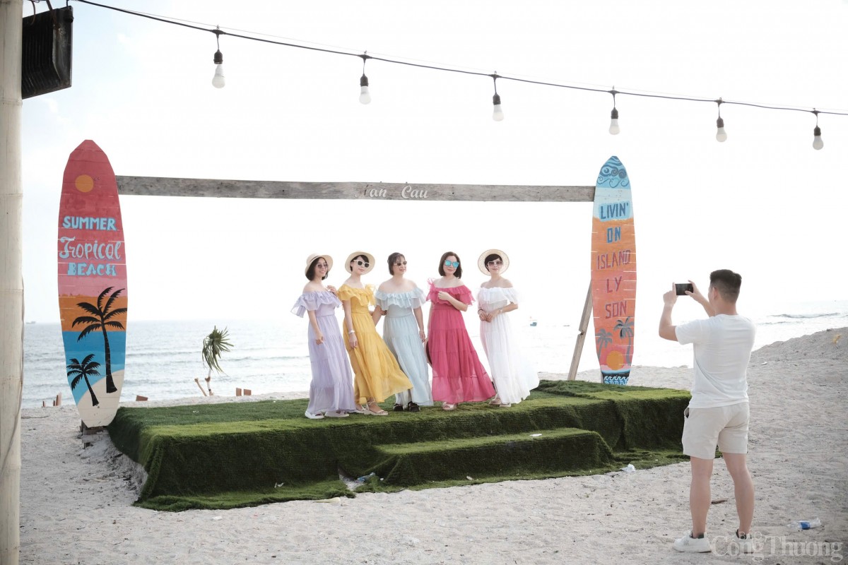 Các điểm check-in thu hút đông đảo du khách