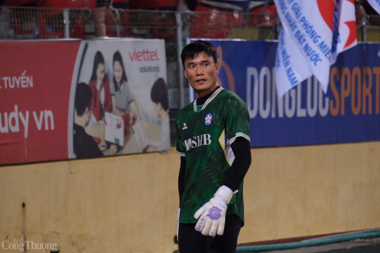 Thể Công Viettel - SHB Đà Nẵng: Trận cầu ba điểm sống còn