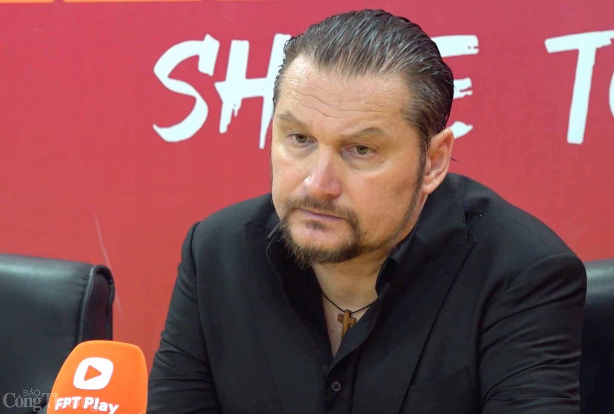 HLV Popov chia sẻ sau trận đấu.