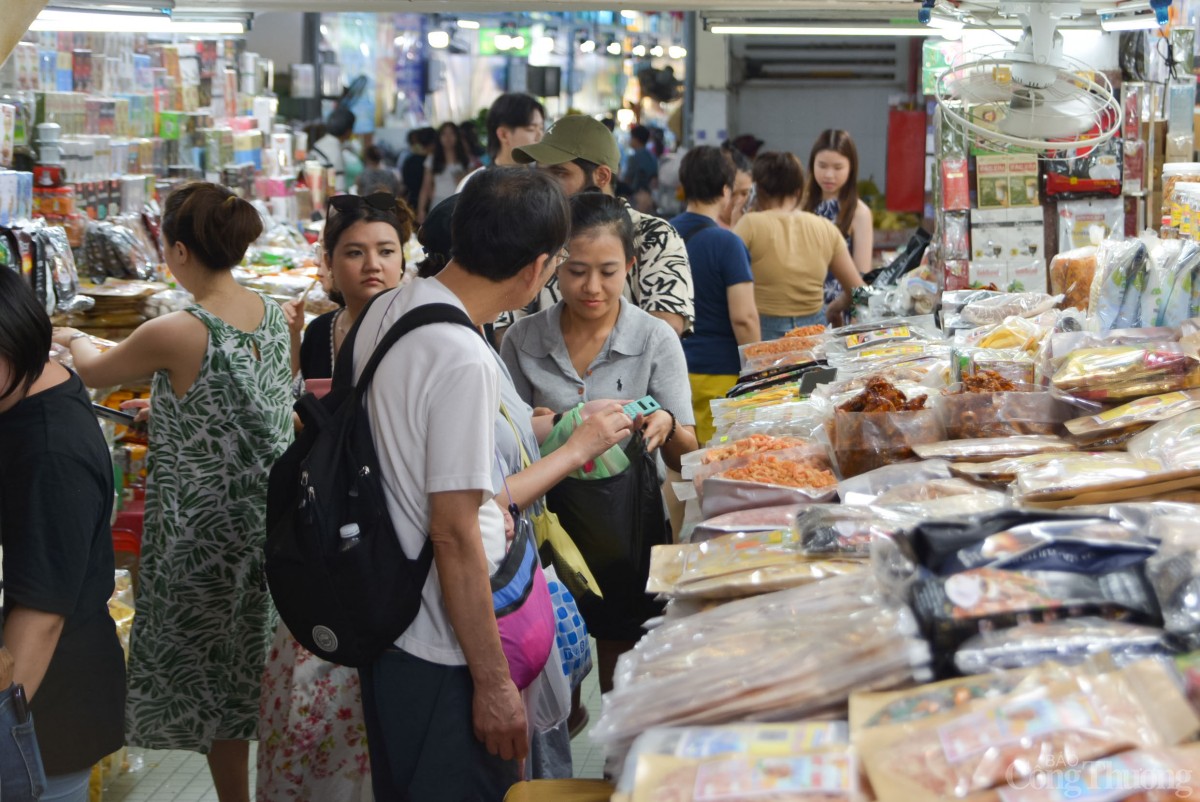 Các chợ du lịch, cửa hàng đặc sản Đà Nẵng