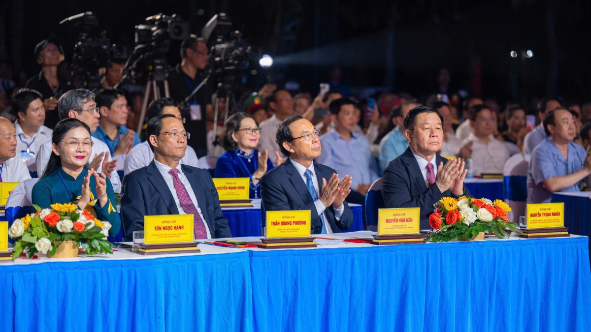 Thủ tướng: Vai trò, tiềm năng của Côn Đảo rất to lớn