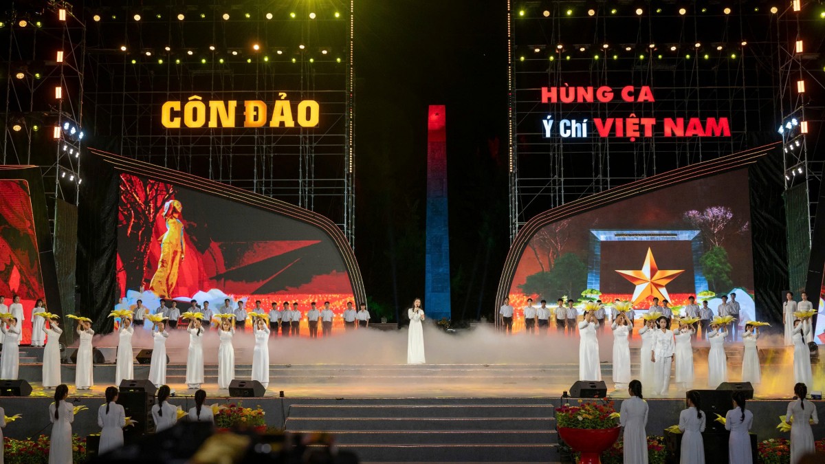 Thủ tướng: Vai trò, tiềm năng của Côn Đảo rất to lớn