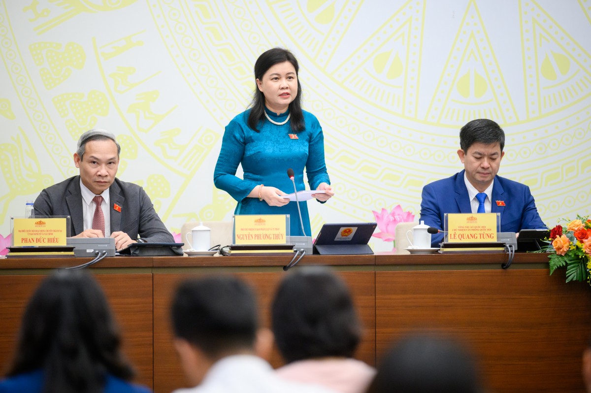 Phó Chủ nhiệm Ủy ban Pháp luật và Tư pháp Nguyễn Phương Thủy Phó Chủ nhiệm Ủy ban Pháp luật và Tư pháp Nguyễn Phương Thủy