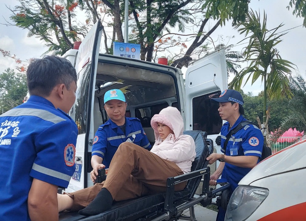 Người dân cần hỗ trợ y tế khi tham gia Đại lễ Vesak. Ảnh: SYT. Người dân cần hỗ trợ y tế khi tham gia Đại lễ Vesak. Ảnh: SYT.