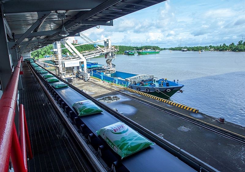 PVCFC tiếp tục khẳng định vai trò tiên phong trong ngành phân bón Việt Nam về thực hành phát triển bền vững PVCFC tiếp tục khẳng định vai trò tiên phong trong ngành phân bón Việt Nam về thực hành phát triển bền vững