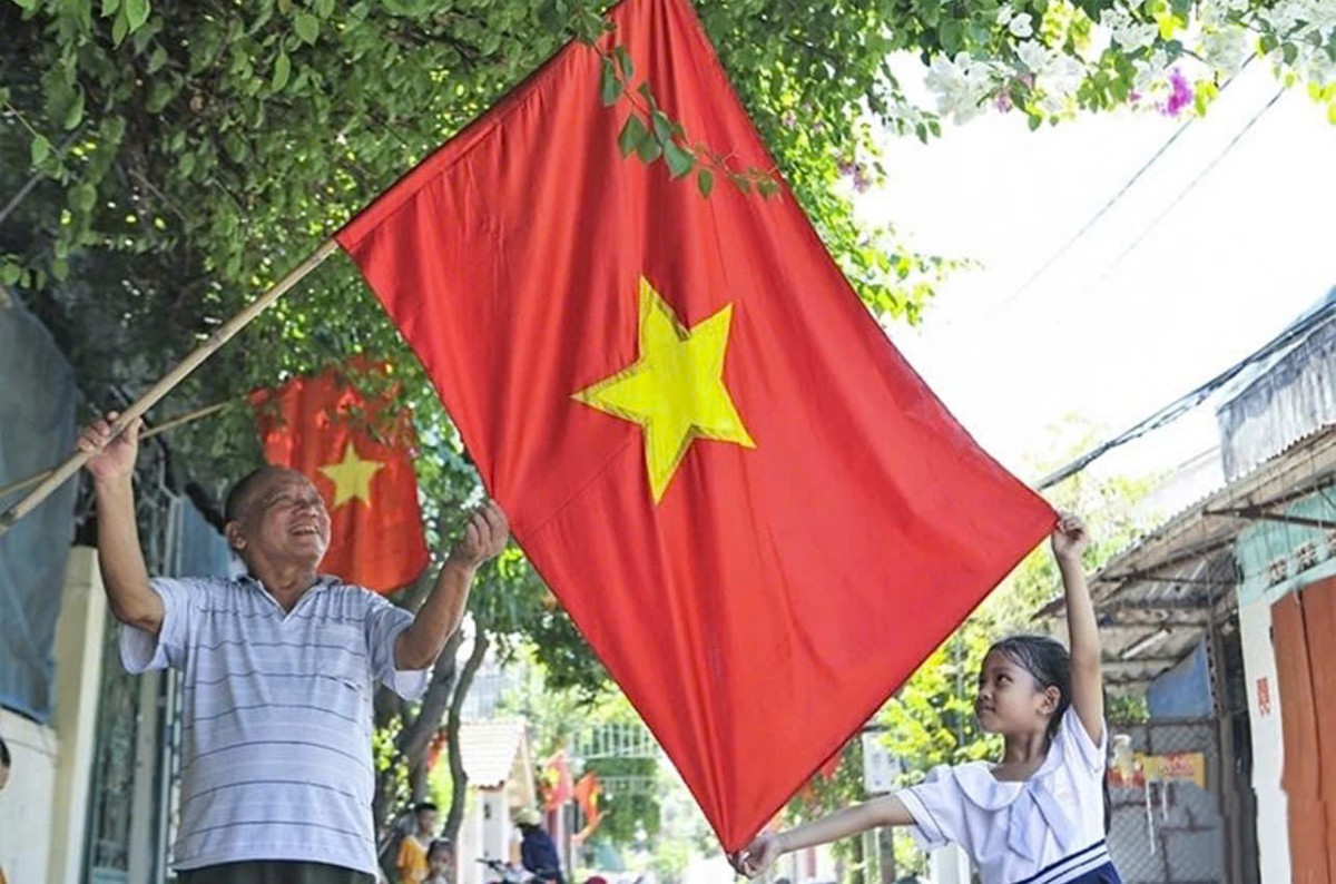 Những lá cờ kể chuyện lịch sử tại Bảo tàng Quân sự