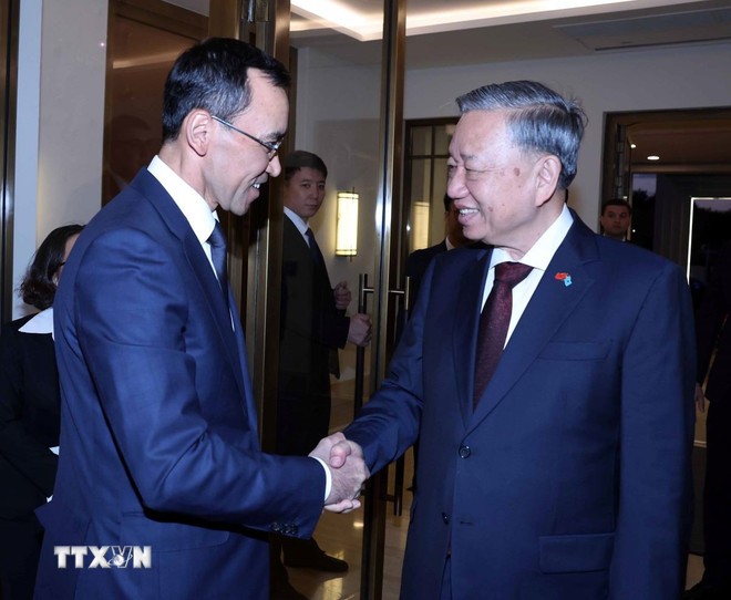 Tổng Bí thư Tô Lâm hội kiến Chủ tịch Thượng viện Kazakhstan Maulen Ashimbayev. Ảnh: TTXVN Tổng Bí thư Tô Lâm hội kiến Chủ tịch Thượng viện Kazakhstan Maulen Ashimbayev. Ảnh: TTXVN