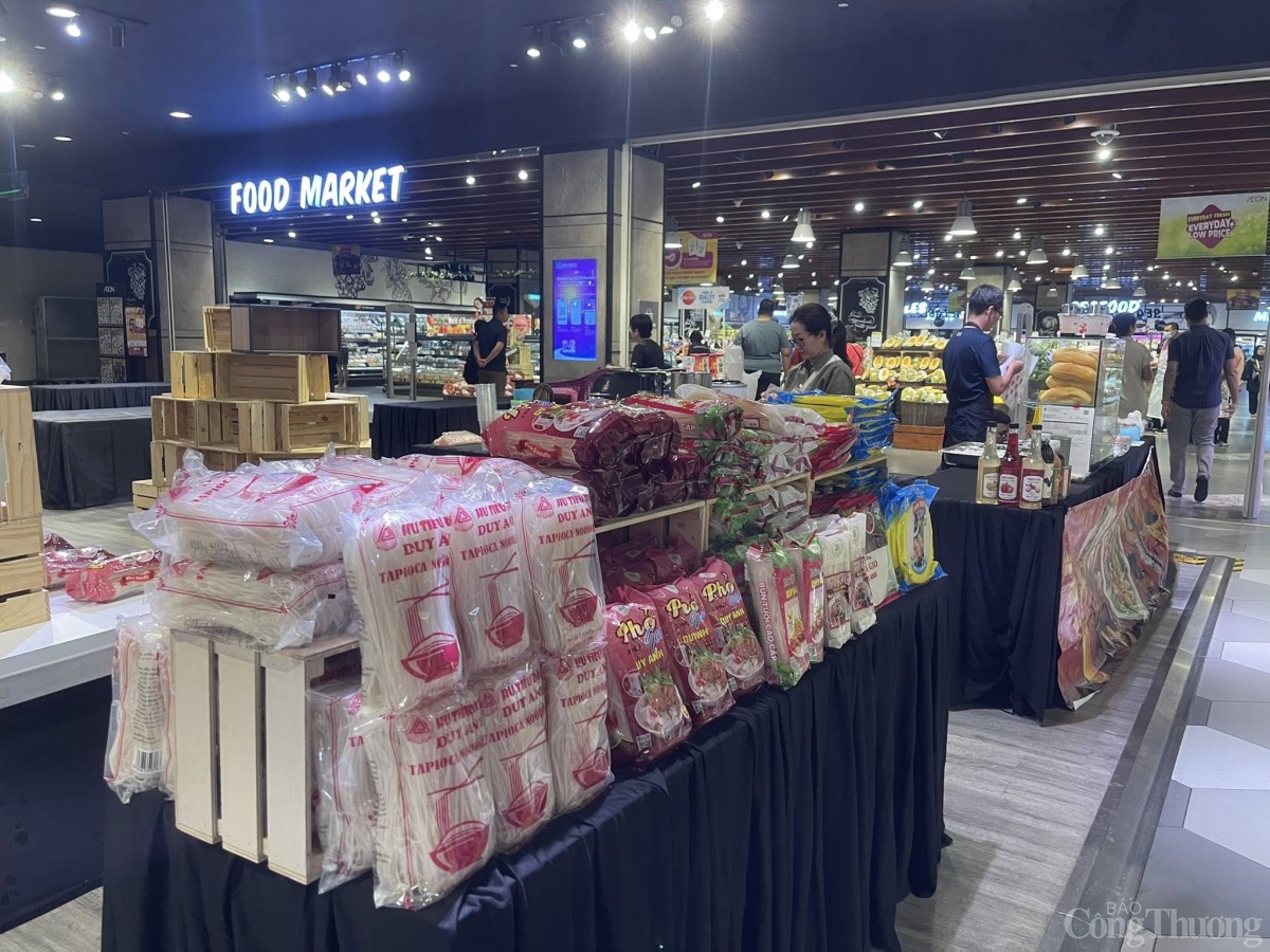 Tuần hàng Việt Nam tại Malaysia