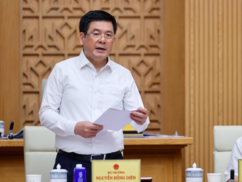 Bộ trưởng Bộ Công Thương Nguyễn Hồng Diên phát biểu tại Phiên họp - Ảnh: VGP/Nhật Bắc