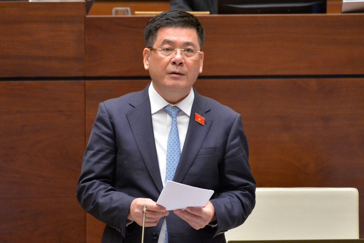 Bộ trưởng Nguyễn Hồng Diên tiếp thu toàn diện, giải trình thẳng thắn về Luật Hóa chất Bộ trưởng Nguyễn Hồng Diên tiếp thu toàn diện, giải trình thẳng thắn về Luật Hóa chất