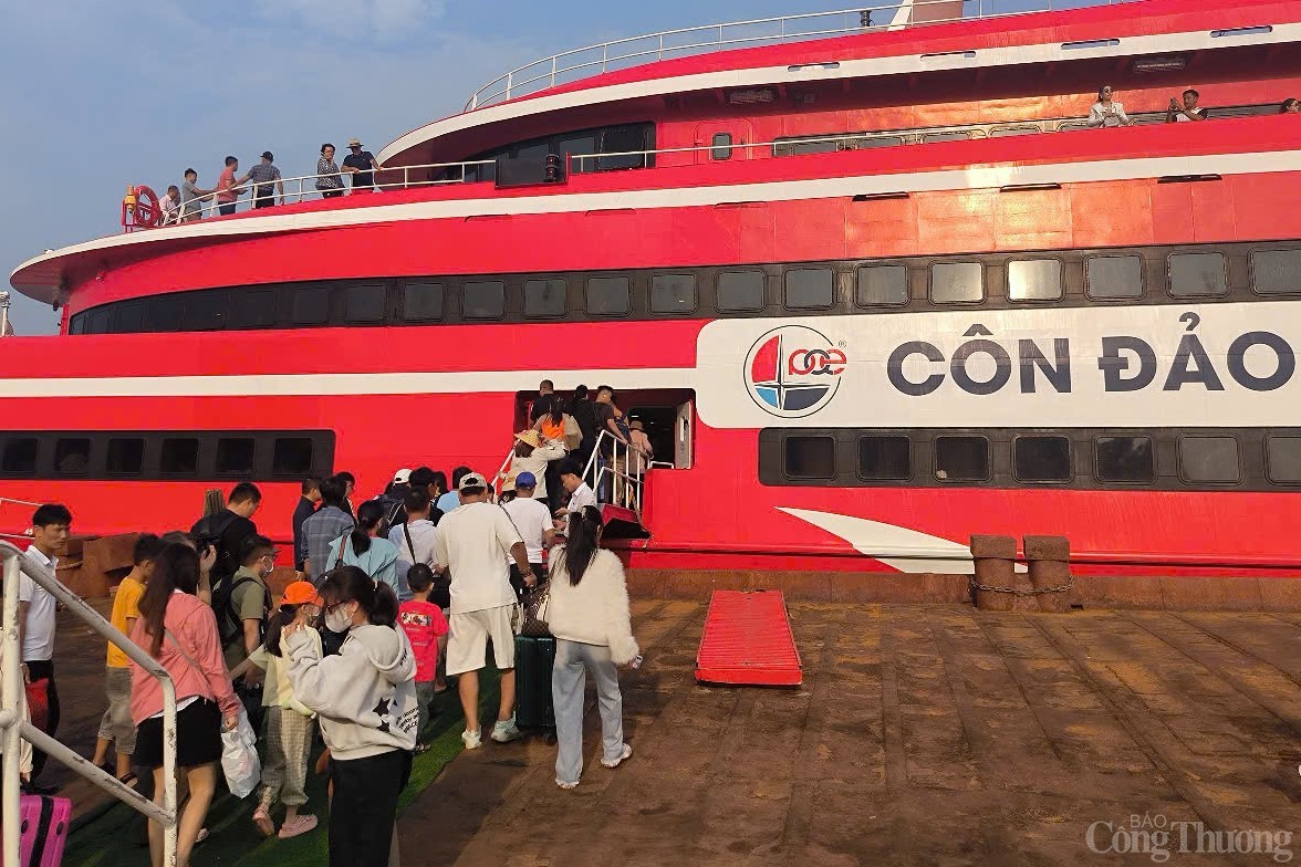 Chuyện những người giữ đảo ở Côn Đảo Chuyện những người giữ đảo ở Côn Đảo