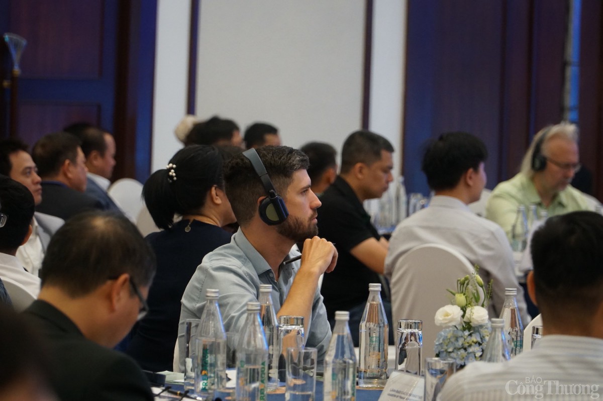 Hội thảo “Trí tuệ nhân tạo – Động lực mới phát triển Đà Nẵng” thu hút sự quan tâm của nhiều doanh nghiệp, chuyên gia công nghệ, nhà đầu tư trong nước và quốc tế trong lĩnh vực trí tuệ nhân tạo Hội thảo “Trí tuệ nhân tạo – Động lực mới phát triển Đà Nẵng” thu hút sự quan tâm của nhiều doanh nghiệp, chuyên gia công nghệ, nhà đầu tư trong nước và quốc tế trong lĩnh vực trí tuệ nhân tạo